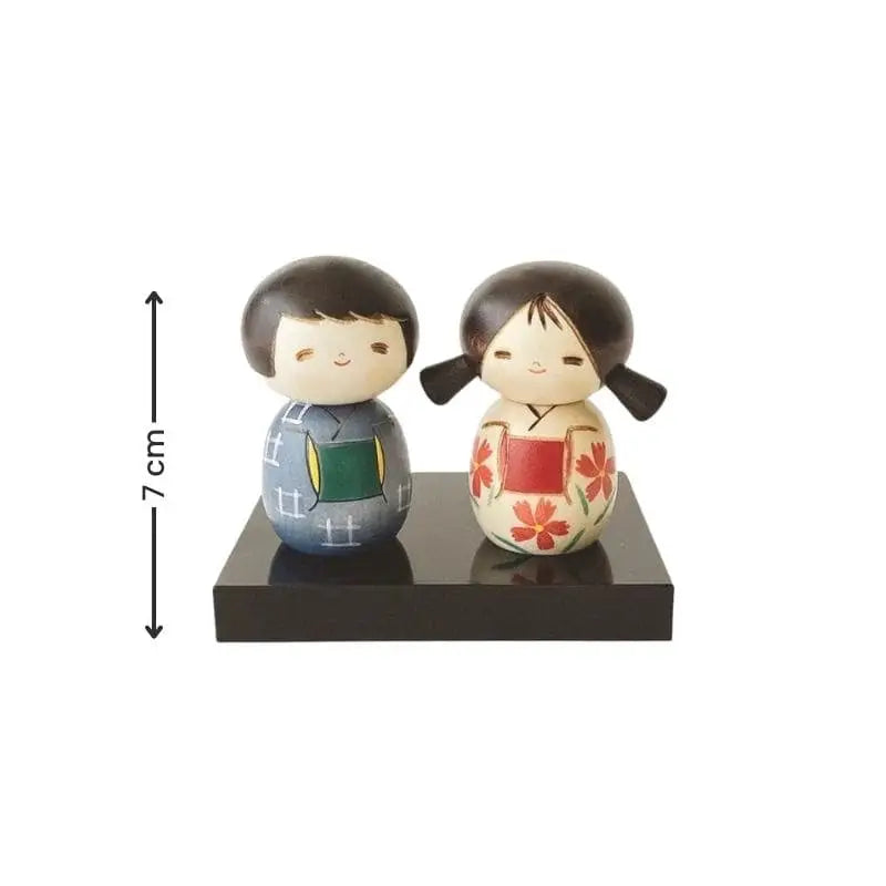 Bambole Kokeshi dell'amicizia