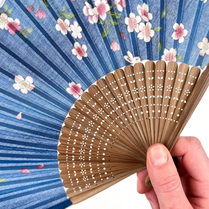 Fan giapponese di Sakura Usagi