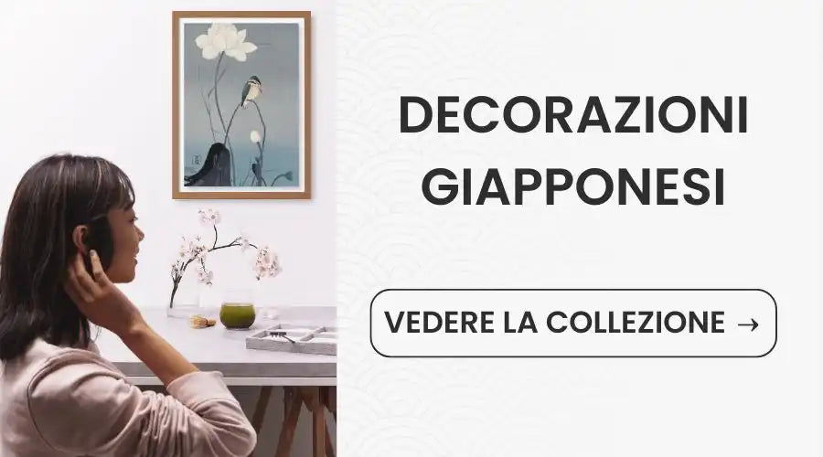 Una stampa in stile giapponese incorniciata di un uccello e un fiore di loto.