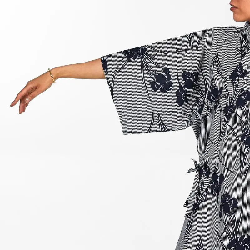 Iris donna giapponese Jinbei