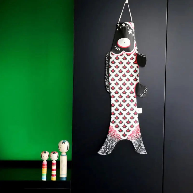 Koinobori tradizionale in bianco e nero (S)
