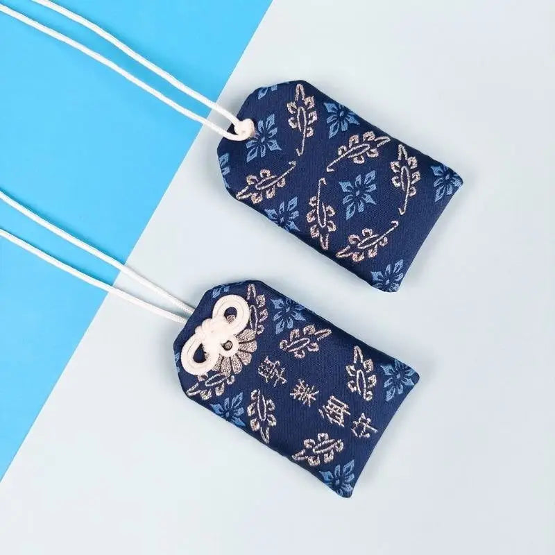 Omamori Bleu - Successo accademico