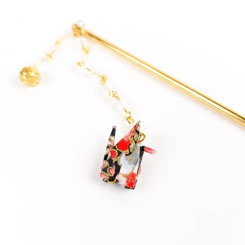 Origami giapponese Kanzashi rosso