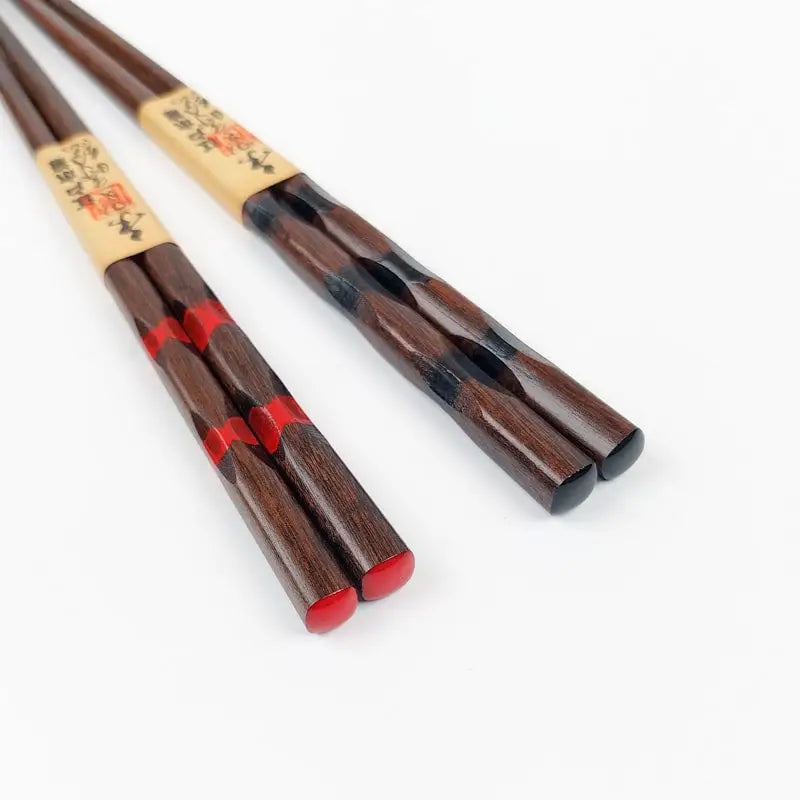 Duo di bacchette giapponesi in legno