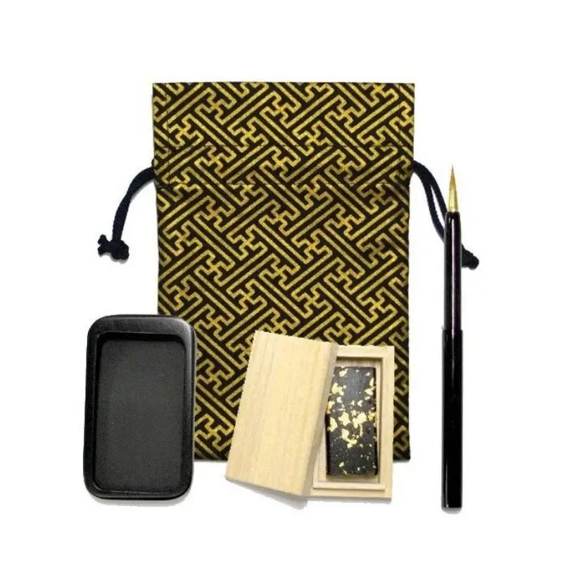 Set di materiali per la calligrafia giapponese