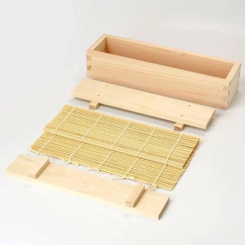 Stampo per sushi Hinoki e tappetino in bambù