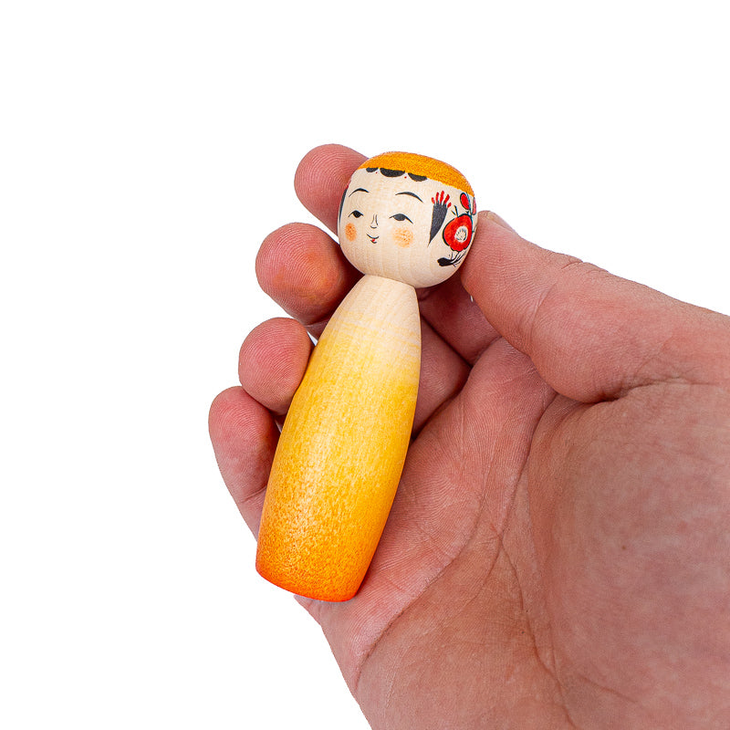 Bambola Kokeshi Giapponese - Sfumatura Daidai - 9 cm