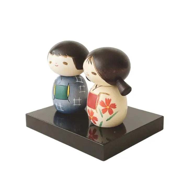 Bambole Kokeshi dell'amicizia