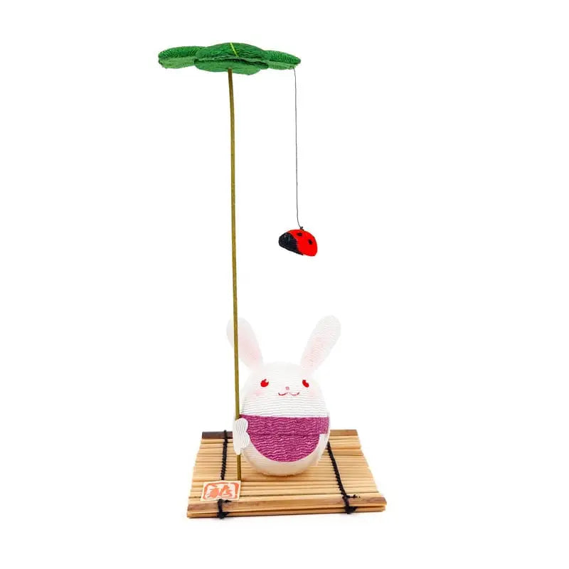Figurina giapponese del coniglio Chirimen