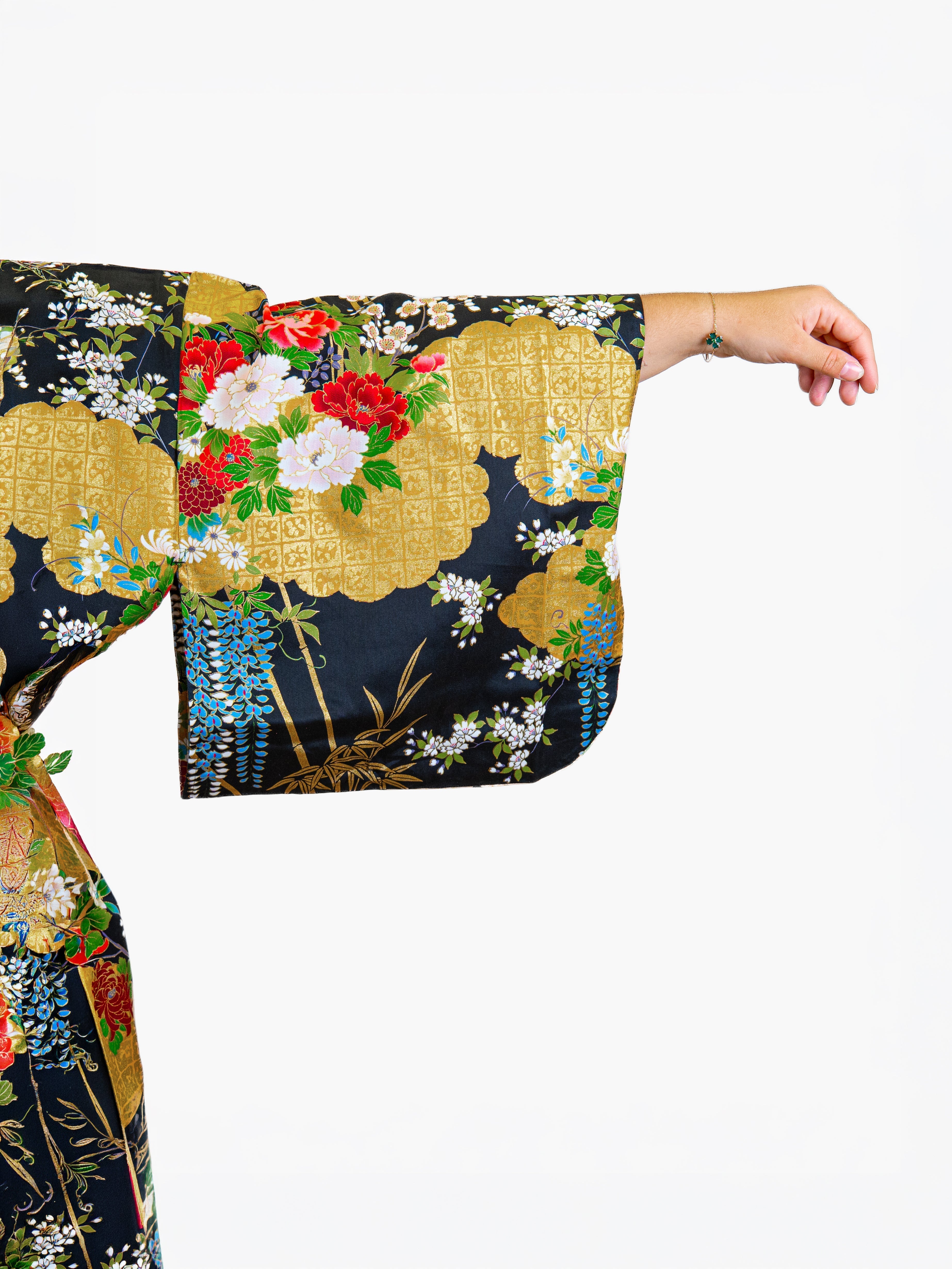 Kimono Giapponese da Donna – Botan Dorato