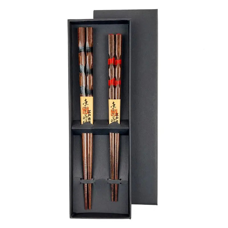 Duo di bacchette giapponesi in legno