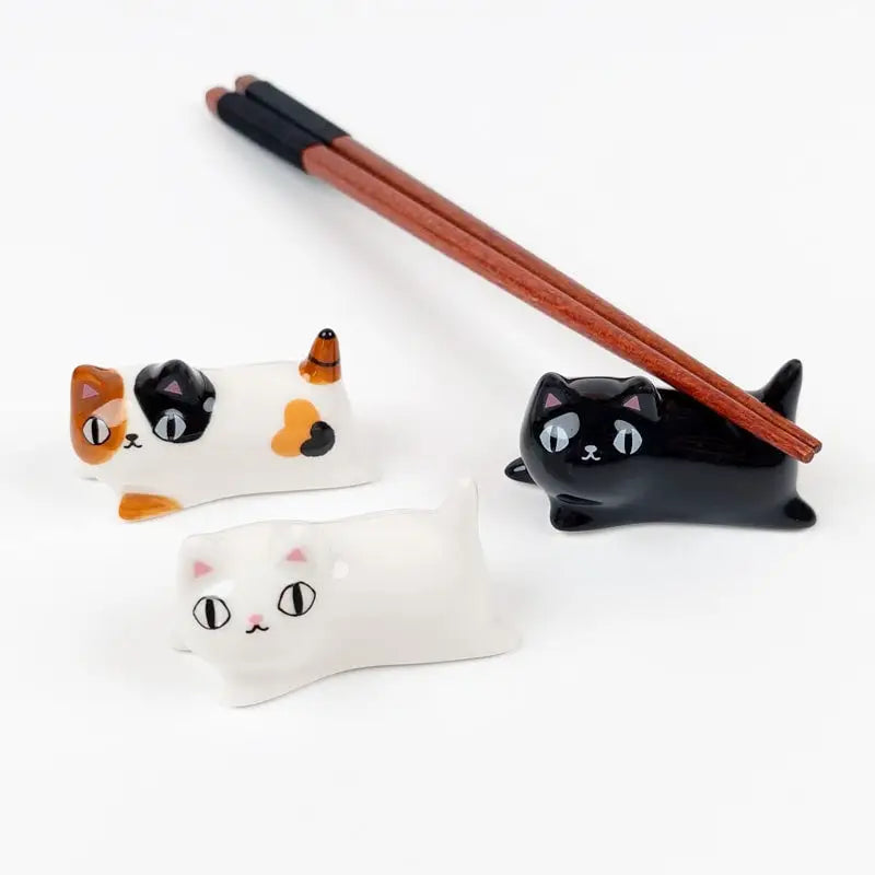 Set di portabacchette con tre gatti