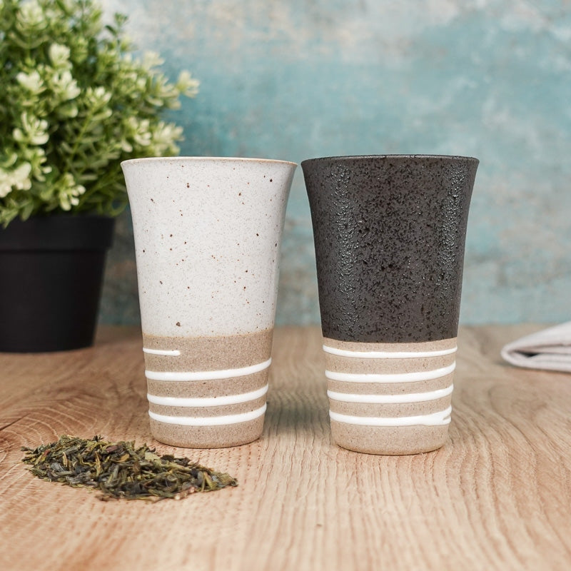 Tazza giapponese in terracotta nera