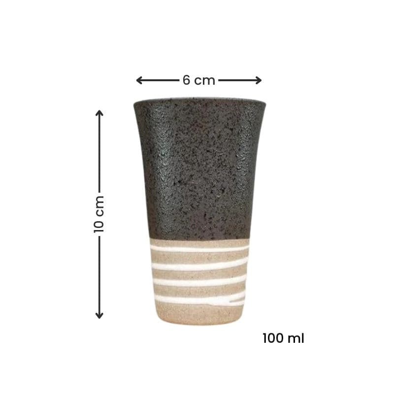 Tazza giapponese in terracotta nera