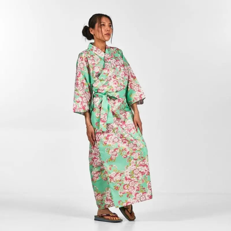 Kimono Yukata da donna con fiori di sakura - M
